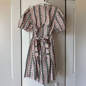 Vila mini dress with cut out back in striped floral print, size EU36 - US 4/6 thumbnail 3