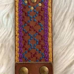 Lucky Brand Brown and Purple Embroidered Belt size S (30) excellent condition thumbnail 4
