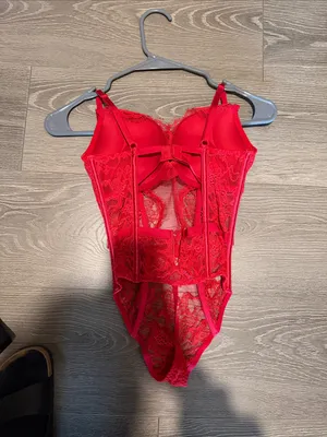 Victoria's Secret Red Lace Bustier Bodysuit Chemise thumbnail 3