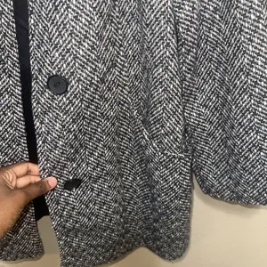 Leslie Fay Womens Medium Black‎ White Herringbone Tweed Button Front Coat Jacket thumbnail 6