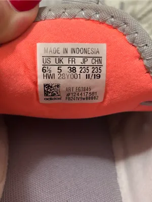 Adidas Cloudfoam Women’s Gray Lightweight Sneakers with Coral Lining Size 6.5 thumbnail 6