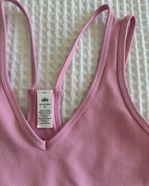 Alo Yoga Bra Airlift thumbnail 3