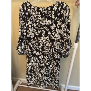 Karl Lagerfeld Paris‎ Women Black White Floral Lace Ruffle Sleeve Dress Size 8 thumbnail 6