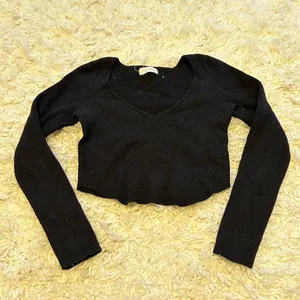 PacSun Cropped Long Sleeve Sweaters thumbnail 1
