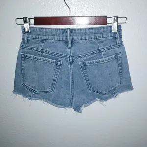 PacSun High Rise 24 Square Pocket Raw Hem Jeans Shorts thumbnail 4