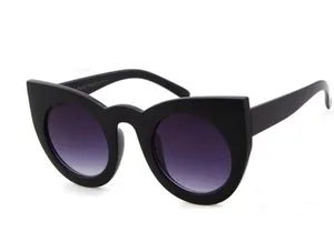 Adewu Matte Black Cat Eye Sunnies thumbnail 3