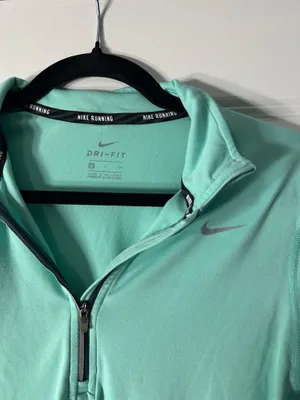 Nike Quarter-Zip Dri-Fit thumbnail 2