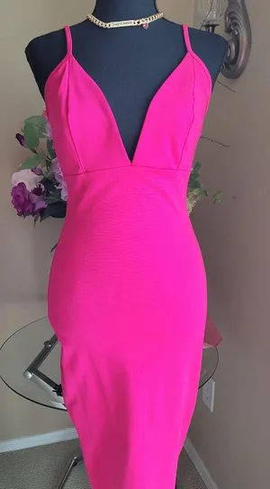Majenta dress thumbnail 1