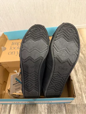 Toms Black Slip-On Canvas Shoes Size 5.5 Wide thumbnail 13