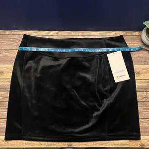 Lululemon Scuba High Rise Mini Skirt Velvet NWT Size XL (BLACK) LW8AL9S thumbnail 7