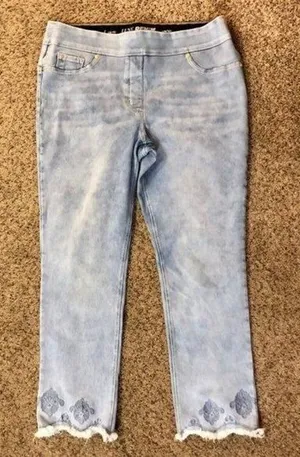 Luxe Denim Crop Jeans L (14-16) Used thumbnail 1
