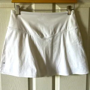 Antonio Melani Womens White Tennis Golf Skirt‎ Skort Size Medium Minimalist thumbnail 4