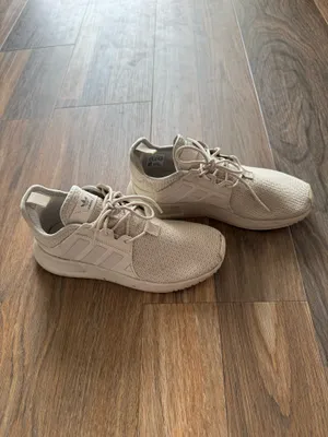 Adidas Women’s Shoes thumbnail 2