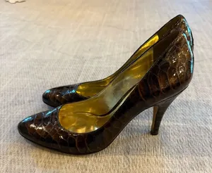 Antonio Melani Brown Croc Embossed Leather Pumps Heels Size 6 thumbnail 1
