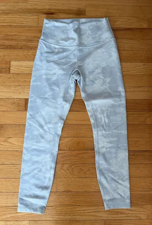 Lululemon leggings  thumbnail 1