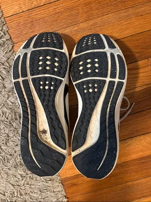 EUC Women’s Nike Air Zoom Pegasus 40 Running Shoes Size 9 thumbnail 11