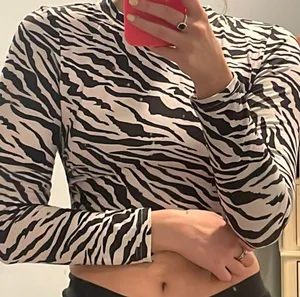 Backless zebra long sleeve! thumbnail 1