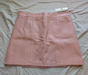 NWT Gianni Bini Leather Rachel Skirt Medium Blush thumbnail 1