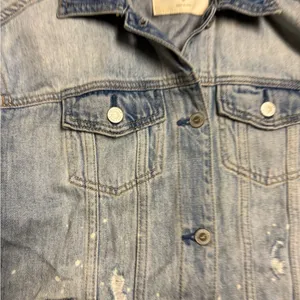 HOLLISTER Women's Distressed Tie Dye Destroyed Denim Jean Jacket Size Small thumbnail 3