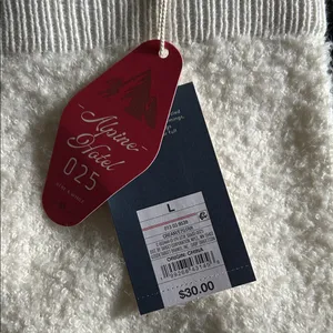Universal Threads White Cozy Knit Ankle Pants - Alpine Hotel Collection‎ thumbnail 3
