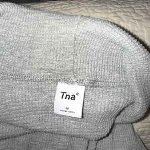 The Group Babaton/TNAWaffle‎ Knit Cowl Neck Sweater Grey Size Medium NWOT thumbnail 3