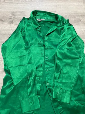 Charlotte Russe Green Button Up Shirt (WORN ONCE!) thumbnail 1