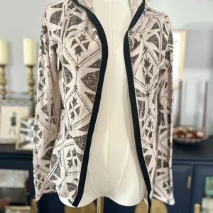 Charlotte Russe Women’s Medium Aztec Geometric Design Long Sleeve Sweater W/Hood thumbnail 3