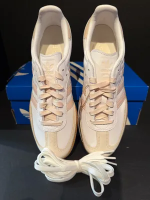 Adidas Women’s Samba OG size 9.5w thumbnail 3