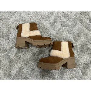 Ugg Brooklyn Sunburst Chestnut Suede Platform Boots Women's Size 10 thumbnail 3