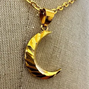 Gold tone Crescent Moon Necklace thumbnail 6