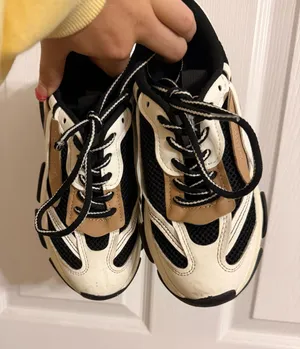Steve Madden Sneakers thumbnail 1