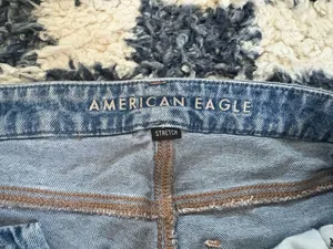 American Eagle Curvy 90s Straight Jeans thumbnail 2