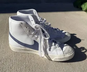 Nike Jordan Blazer Mid 77 shoes thumbnail 1