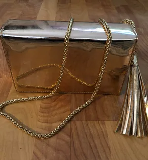 Lulus Rose Gold Shiny Purse thumbnail 1