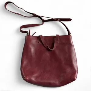 Madewell The Transport Crossbody in Dark Cabernet Leather Zip Closure Preppy thumbnail 5