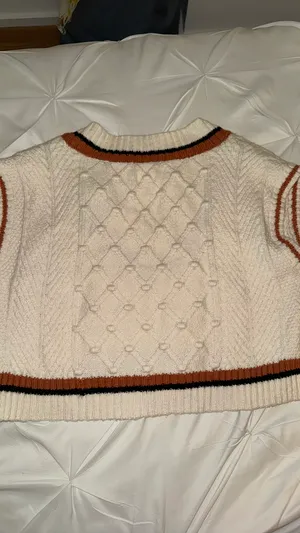 Maeve Anthropologie cropped sweater thumbnail 2