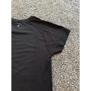 NWT Old Navy Women's Black Fluid Seamless Go Dry Tee Size Small thumbnail 9