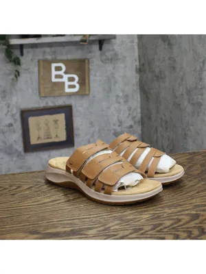 NWT Clarks Collection Womens Maelynn Abby Flat Sandals 26187072 Tan Brown 7W thumbnail 8