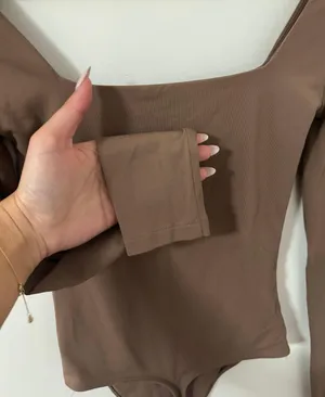 Babaton contour long sleeve bodysuit thumbnail 4