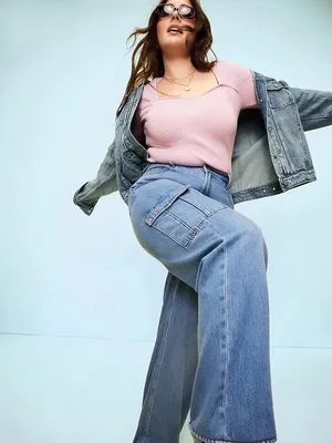 Old Navy Extra High Rise Sky-Hi Wide Leg thumbnail 4