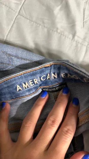 American Eagle Jeans thumbnail 2