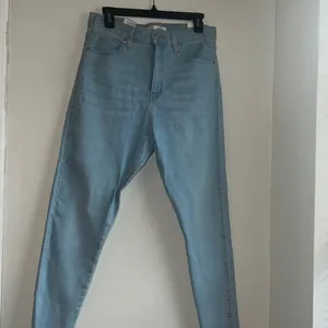 Signature Levi Strauss Heritage High Rise Skinny Light Wash Jeans Womens 8W29 thumbnail 2