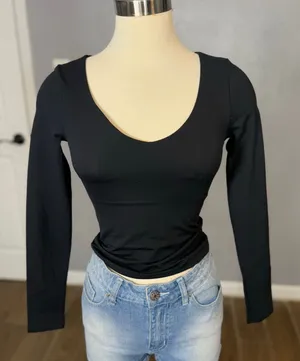 CSB Form Eloise Long Sleeve Top, Black S thumbnail 1