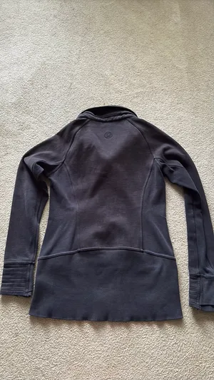 Lululemon Radiant Jacket II Black Women’s Thumb Holes Cowl Neck Zip 8 thumbnail 2