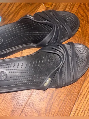 Crocs Rhonda Wedge Sandals Slip-On Strappy Slides Open Toe Black Women's Size 9 thumbnail 2