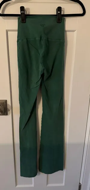 Aritzia TNA Flared Leggings thumbnail 6