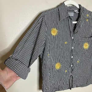 Women's Vtg Button 100 cotton‎ Gingham Plaid Sun Floral Embroiderd Boho Preppy M thumbnail 2