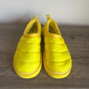 Ugg NEW Women's Tasman LTA Canary Yellow Puff Slippers Size 10 #094 thumbnail 3