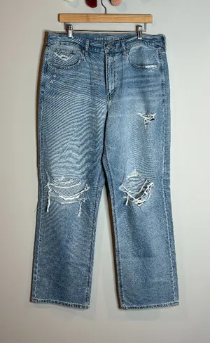 American Eagle Low-Rise Baggy Straight jeans thumbnail 1