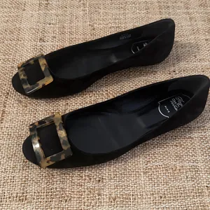 Roger Vivier Grommette Ballet Flats Black Suede Tortoise Size 40.5 thumbnail 3